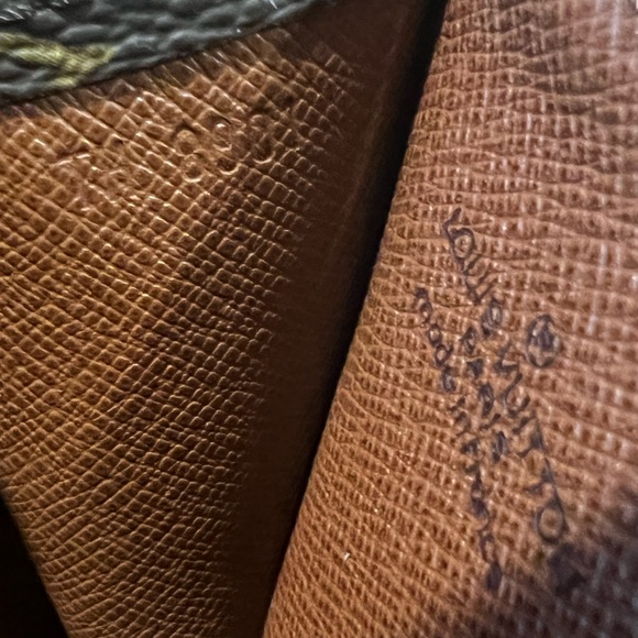 Louis Vuitton Porte Documents, Laptop Case - Picture 5 of 6